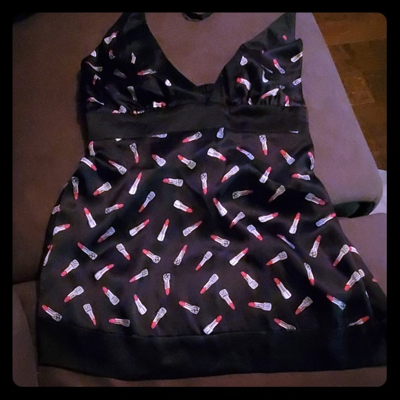 bebe Tops - bebe lipstick design silk blend halter top